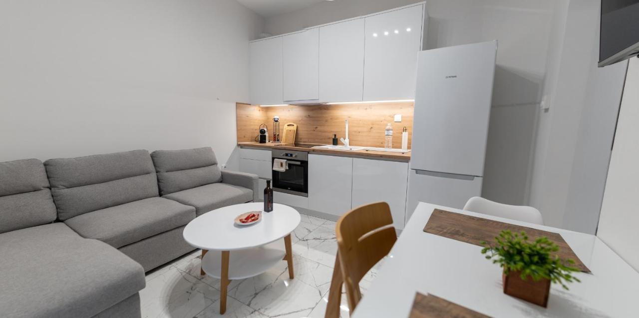 Suite Apartment Sziátiszta Kültér fotó